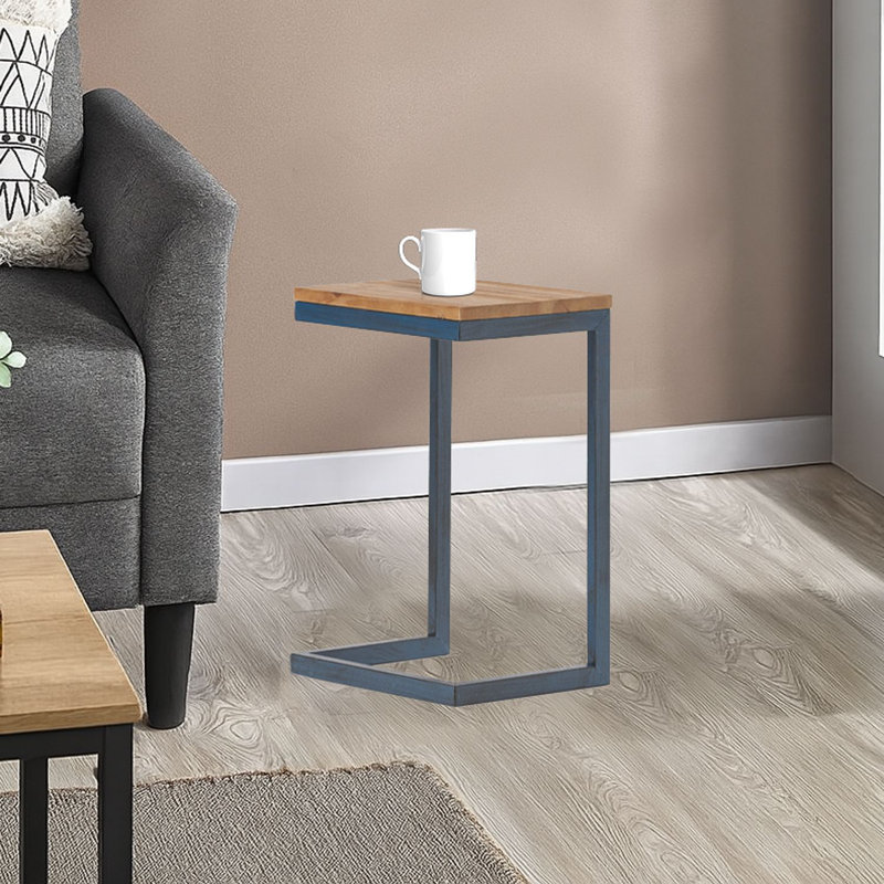 Table d'appoint industrielle en forme de C avec structure en métal et plateau en bois, H 22,24 po x l 15,52 po x P 11,24 po