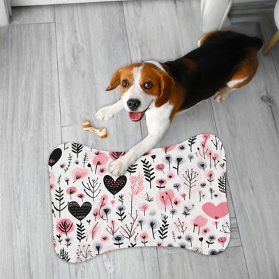 Pink Nordic Love - 1 Piece Bone Shape Feeding Mat