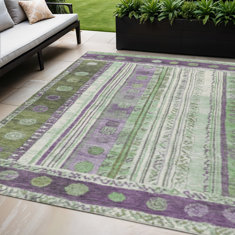 Tapis extérieur lavable rayé mauve et vert 5 pi x 8 pi