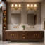 Éclairage pour meuble-lavabo traditionnel 3 lumières avec abat-jour empire en tissu-444923233
