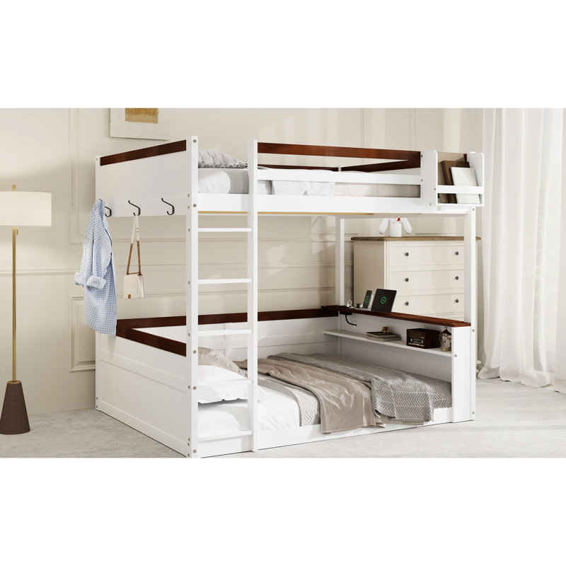 Grand lit superposé en bois blanc avec tablettes intégrées, boîte de rangement, éclairage à DEL et crochets à vêtements pour une solution pratique et confortable dans la chambre à coucher, une station de charge, une organisation confortable