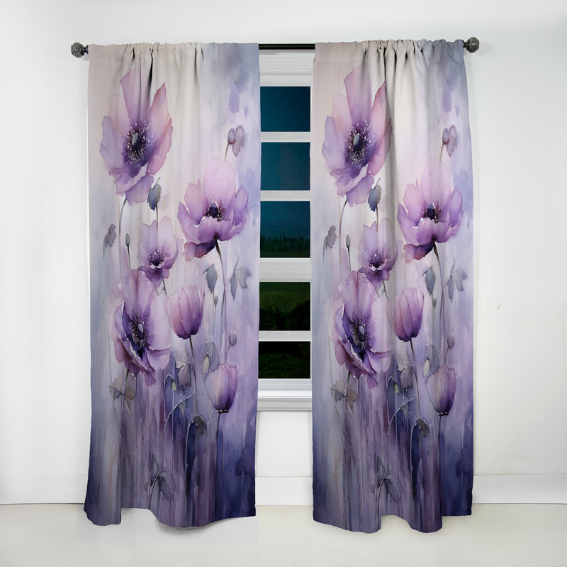 «Violet Veil Delicate Poppies Moment» - rideau occultant à motif floral de coquelicots - 1 panneau, L 52 po x L 63 po