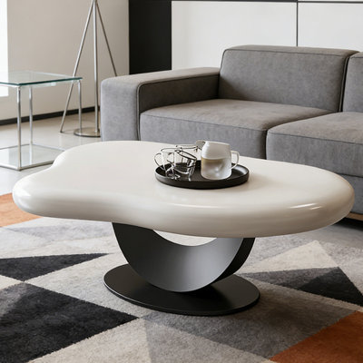 Table basse à pieds en métal en forme de nuage