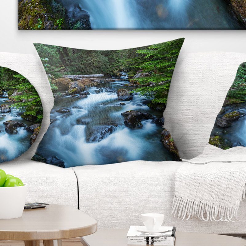 «Rush Water in Forest Creek» - Coussin à imprimé paysage, 16 po x 1 po, Coussin décoratif
