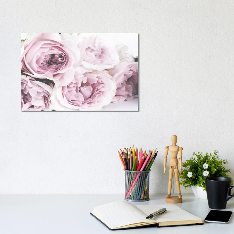 Roses by Leah Straatsma - Wrapped Canvas Gallery-Wrapped Canvas Giclée, 66.04 cm H x 45.72 cm W x 1.91 cm D