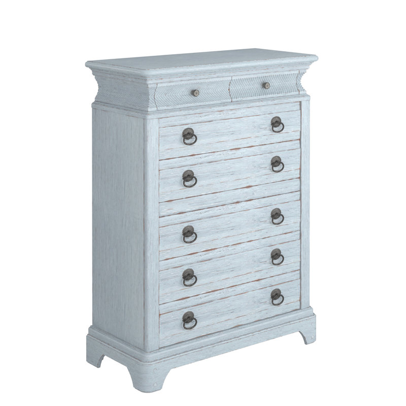 Summer Creek 8 - Drawer Dresser