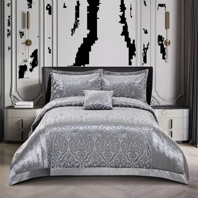 Wanship Polyester Bedspread with Pillow Shams Included