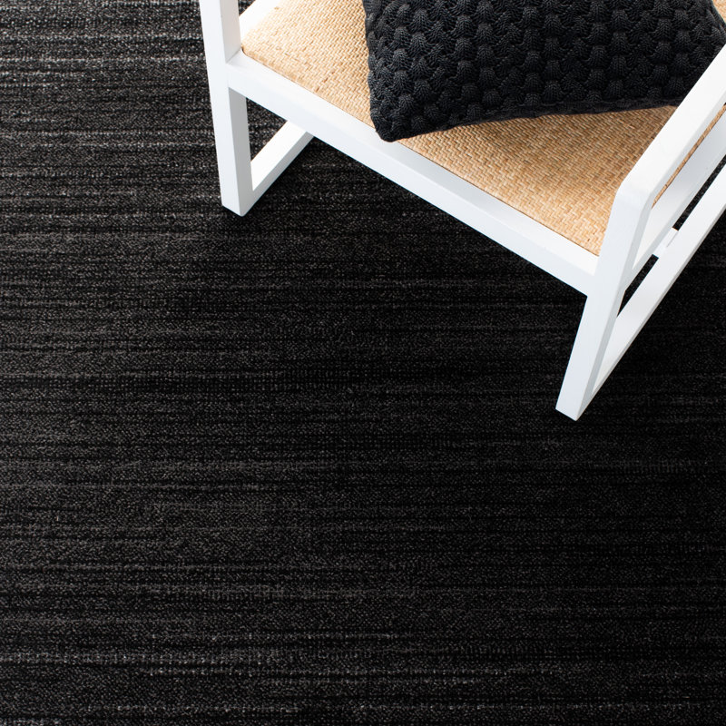 Sarang Black/Ivory Area Rug, Round 4'