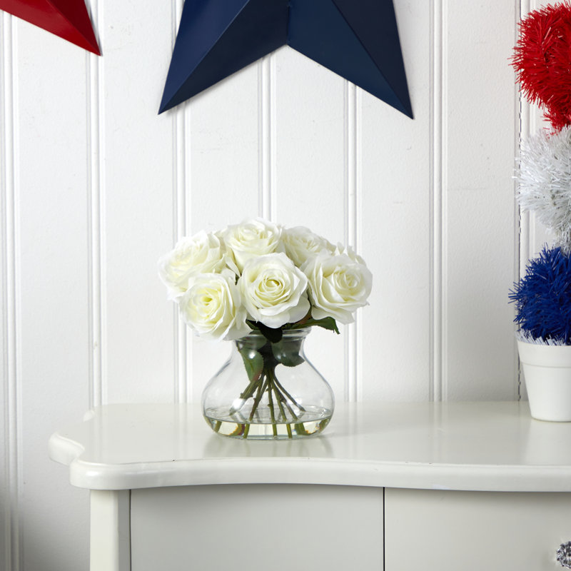 Centre de table Roses dans un vase, Blanc