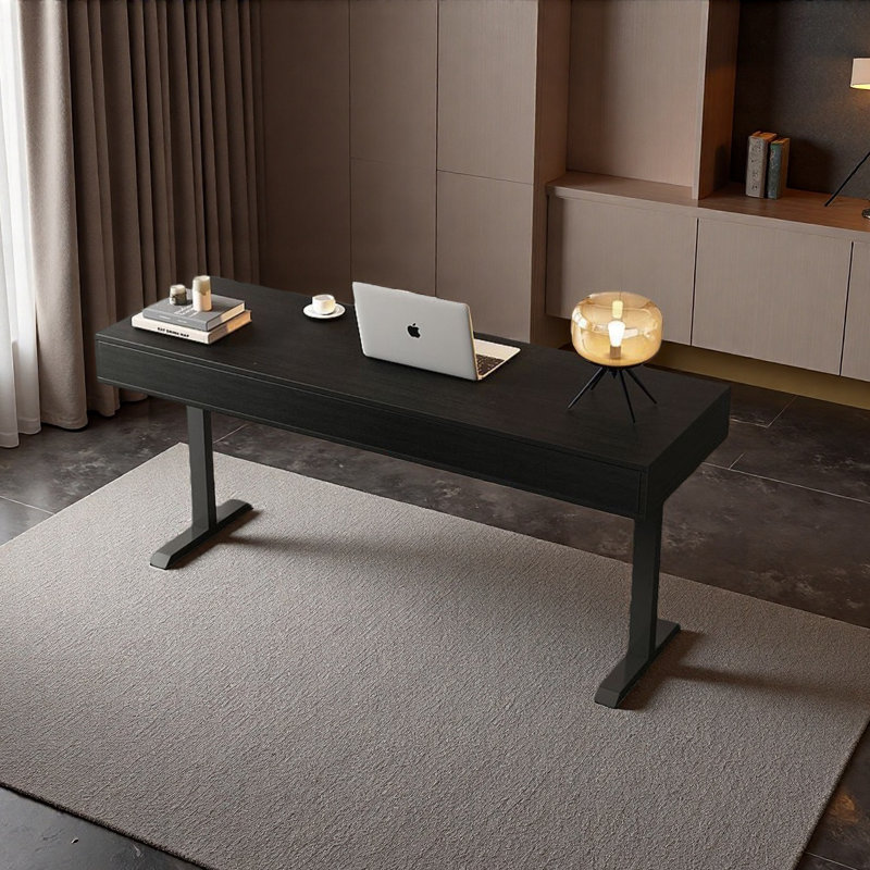 Bureau minimaliste d'inspiration italienne avec tiroirs, H 29,5 po x l 63 po x P 23,6 po