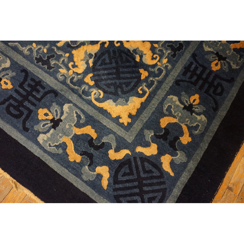 Hand Knotted Wool Area Rug in Blue