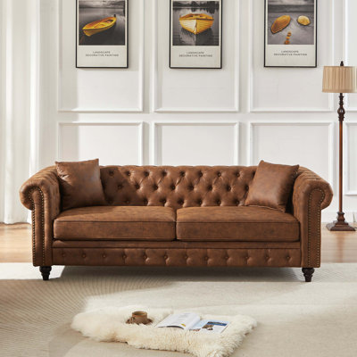 Canapé Chesterfield 85,5 po 3 places en tissu Tech pour salon et appartement, accoudoirs roulés avec boutons et 2 coussins