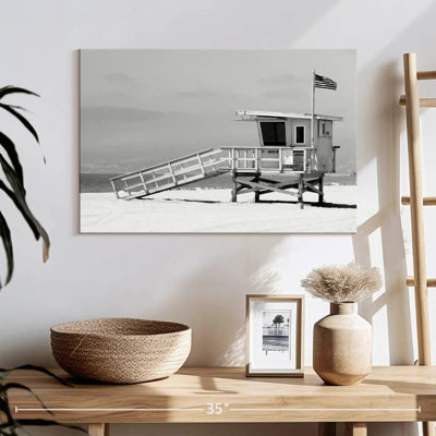 Gillard Black California LA Lifeguard Tower