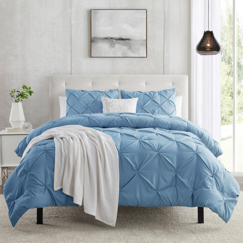 Polyester Duvet Cover & Insert, Queen Duvet + 3 Additional Pieces, Blue Heaven
