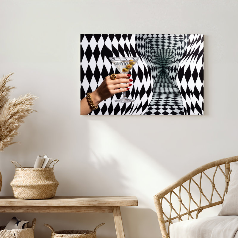 Art mural sur toile Martini Glass avec olives en noir et blanc, H 24 po x l 36 po
