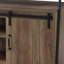 Meuble télé Comesha avec portes de grange coulissantes et rangement ouvert