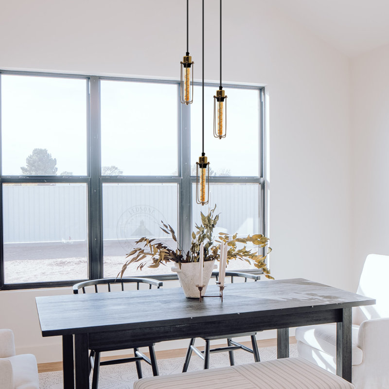 Hunt 3 - Light French Gold Cluster Pendant, No