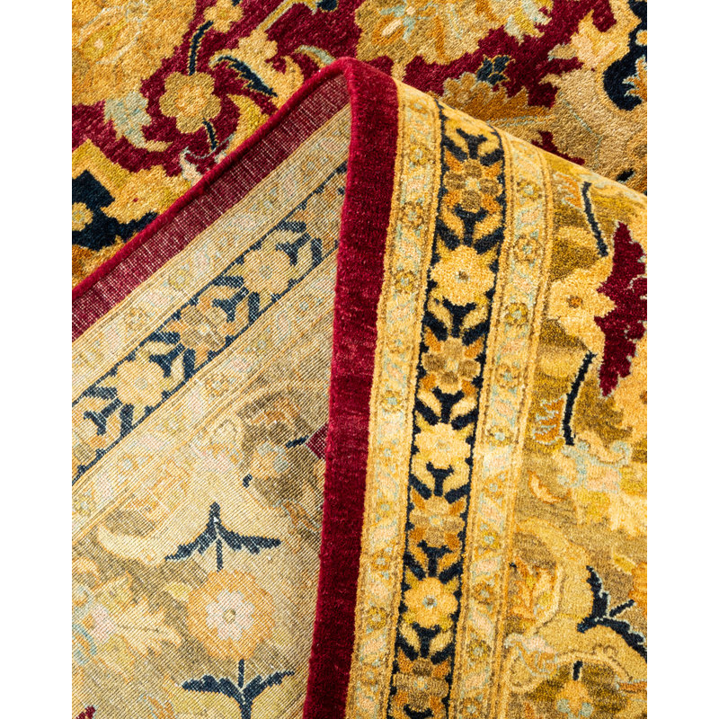 Classic One-of-a-Kind 7' 10" X 9' 7" Hand Knotted Area Rug