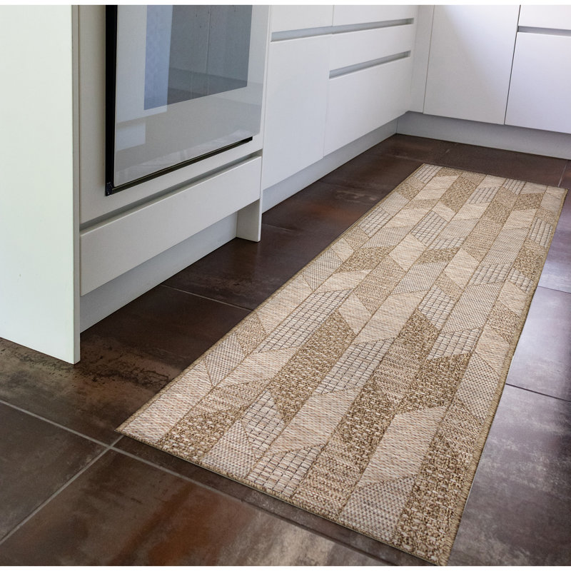 Tapis intérieur / extérieur Orly Angles, Tapis de couloir 1 pi 11 po x 7 pi 6 po