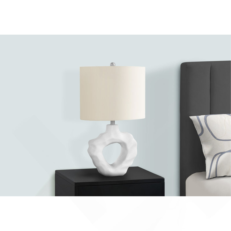 Lighting, H 25 po, lampe de table, résine crème, abat-jour ivoire / crème, moderne