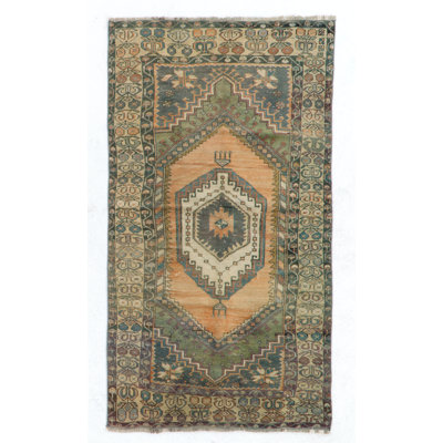 Tapis turc vintage fait à la main pour maisons de campagne, intérieurs rustiques et traditionnels