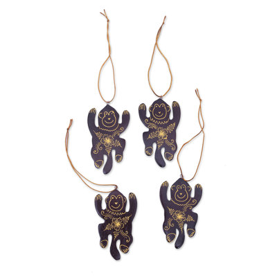 3.5'' Handmade Wood Animals Holiday Shaped Ornament