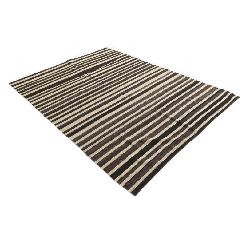 Tapis noir et crème Pegues
