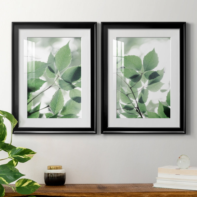 Irene Weisz - ensemble de 2 reproductions, Blanc, H 18,5 po x l 49 po x P 1,5 po, Papier encadré noir