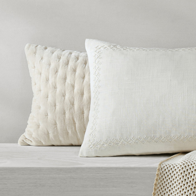 Coussin en coton matelassé DKNY