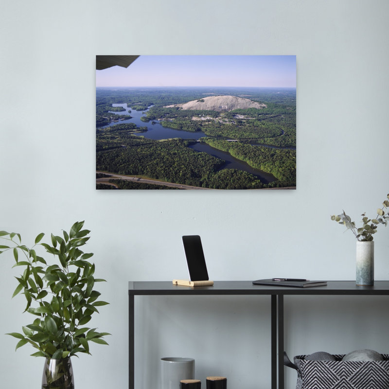 High Angle View of a River passant à travers le paysage, Stone Mountain, Atlanta, Géorgie, États-Unis, H 24 po x l 16 po