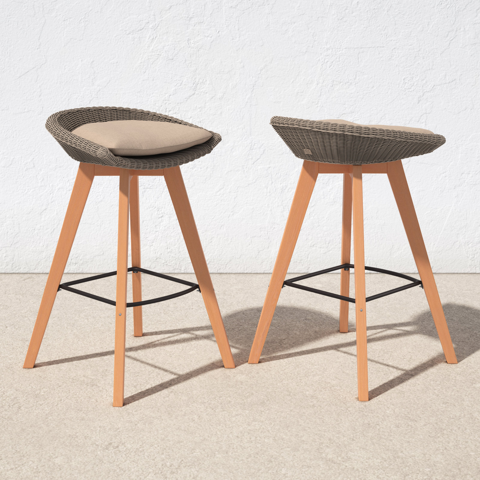 Leandra 32'' High-Density Polyethylene (HDPE) Wicker Outdoor Bar Stool with Cushion
