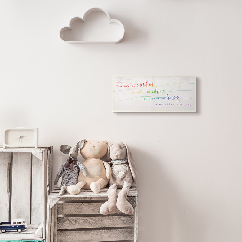 Vous êtes mon ombre arc-en-ciel, Bois, H 7 po x l 17 po x P 0,5 po