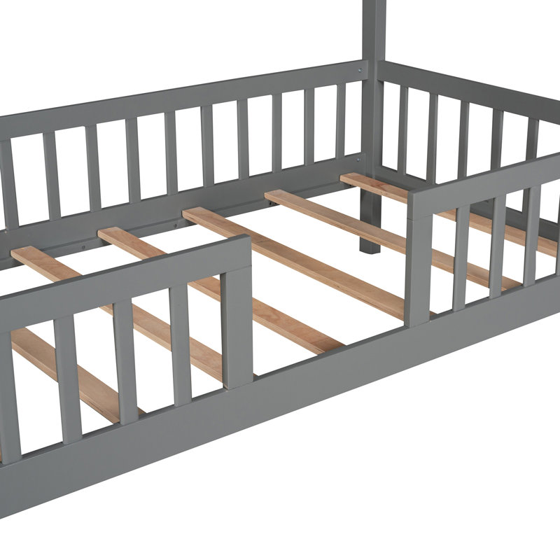 Lit simple en bois avec clôture, Gris