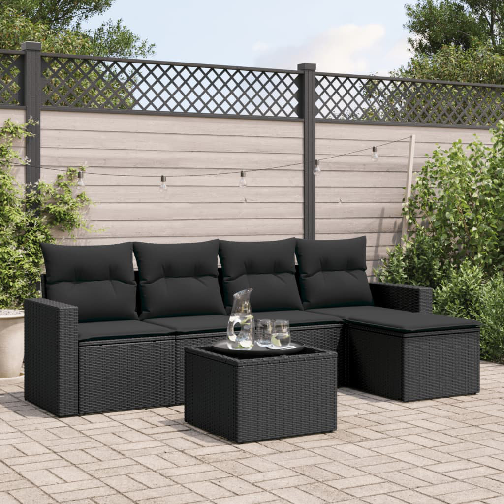 Gartensofa mit Kissen