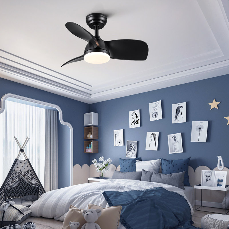 Ventilateur de plafond à DEL intégré 28 po avec pales en ABS noir