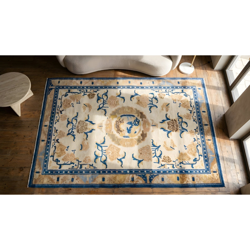 Artistic Foo Dog Pattern Antique Ivory Chinese 18th Century Ningxia Rug