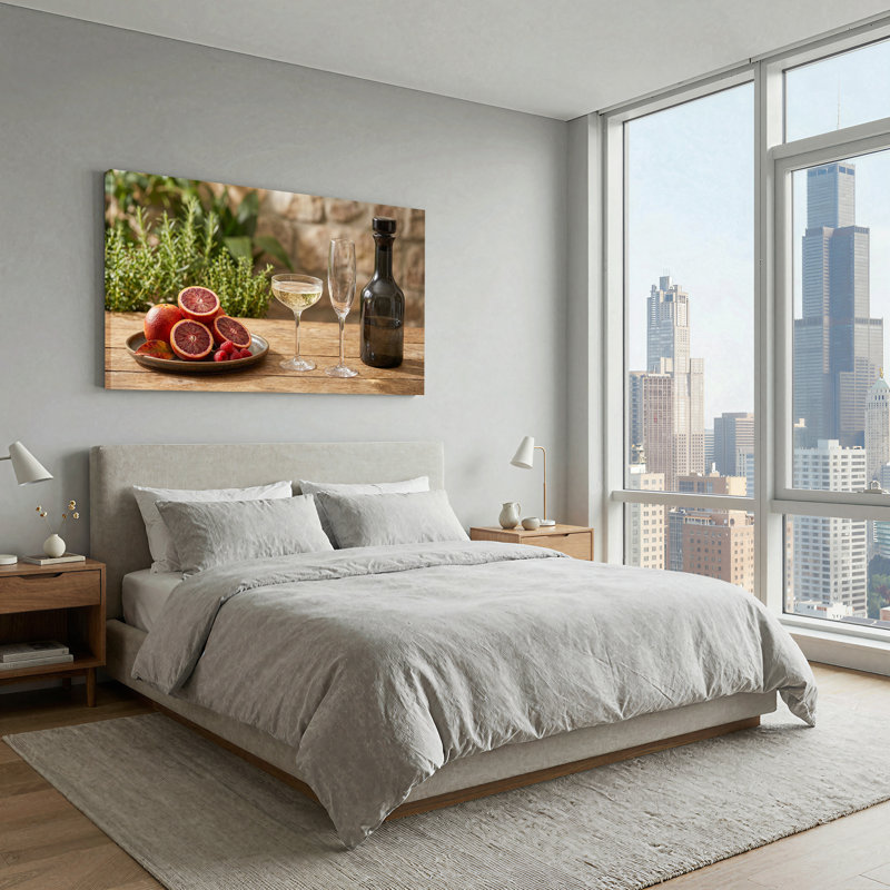Art sur toile, framboises sanguines et champagne sur une table en bois, L 32 po x H 16 po