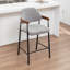 Tabouret de comptoir rembourré avec accoudoirs Devane-123161713
