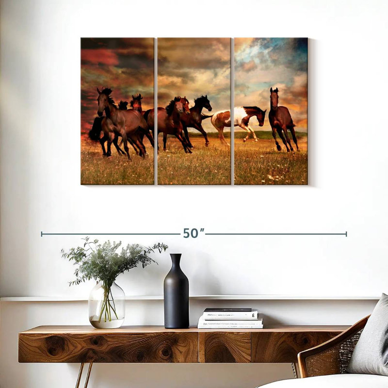 Chevaux sauvages dans la prairie, H 24 po x l 38 po
