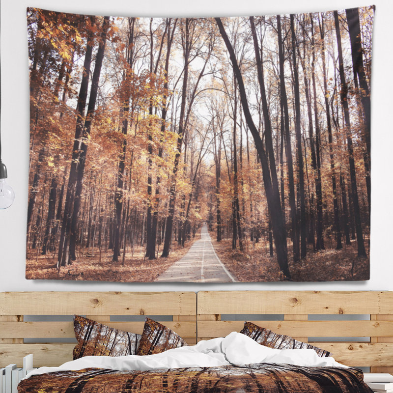 Route en tapisserie d'automne Golden Forest, H 32 po x l 39 po