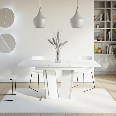 Extentable Dining Table Doha