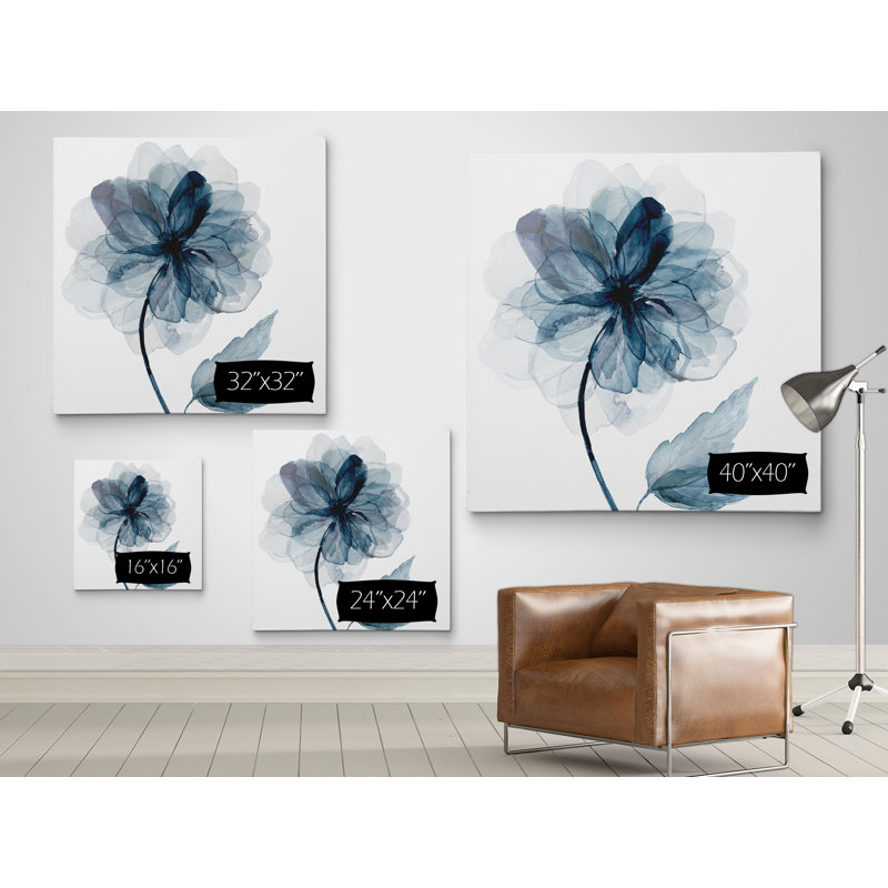 Indigo Bloom I - reproduction sur toile, H 40 po x l 40 po x P 1,5 po