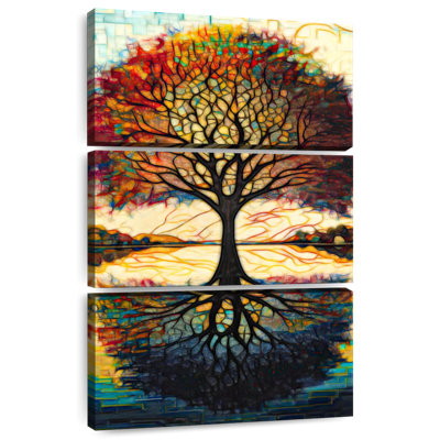 Arbre terrestre Harnek avec branches au paradis