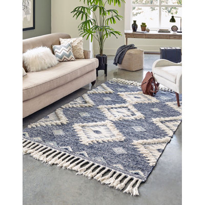 Alenah Wool Southwestern Indoor Rug