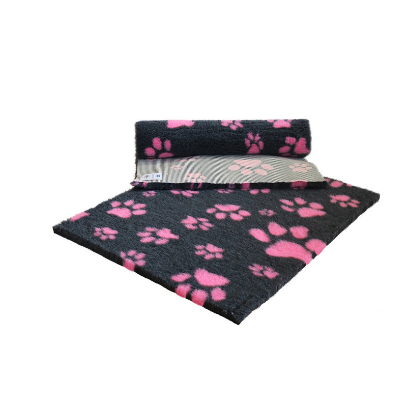 Vet Fleece Bedding | Non-Slip Multi-Paws Vet Bed O Animal Print Fleece Pet Bed, 3cm H x 152cm W x 102cm D, Charcoal/Pink