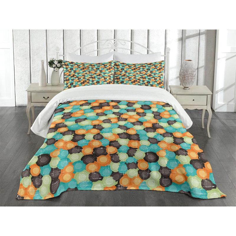 Ambesonne Geometric Bedspread Vibrant Toned Circles Multicolor, King Coverlet/Bedspread + 2 Pillow Shams