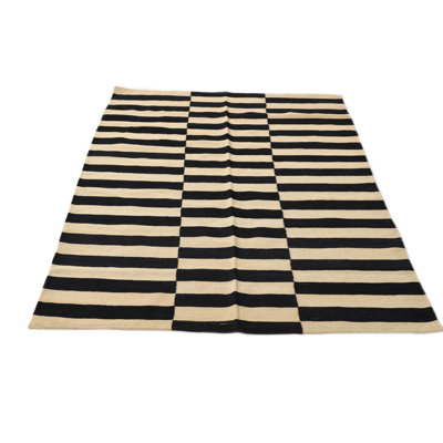 Tapis noir et blanc Noor
