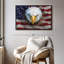 "Aigle à tête blanche sur un drapeau américain"-766372603