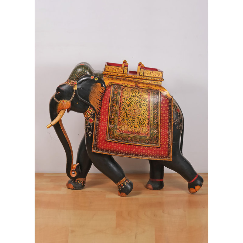 Figurines & Sculptures