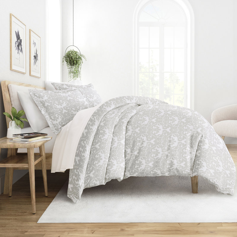 Gray Damask Pattern Microfiber Twin/Twin XL Duvet Cover Set